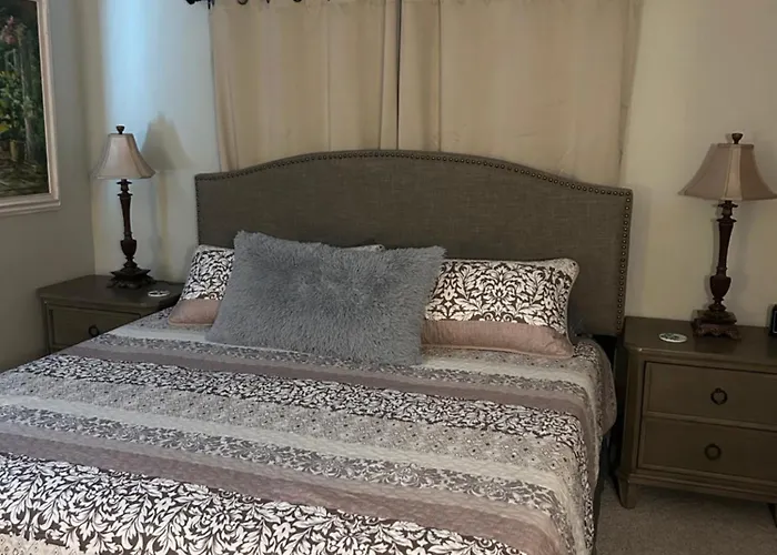 Rare Four Bedroom Meadviewvacation Home - Grand Canyon West-Skywalk Holiday home *